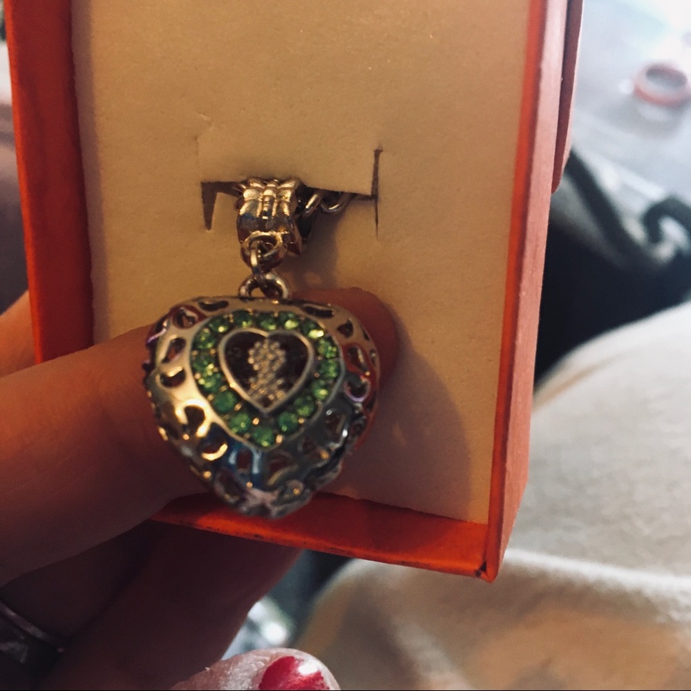 Necklace - Picture 3 of 3